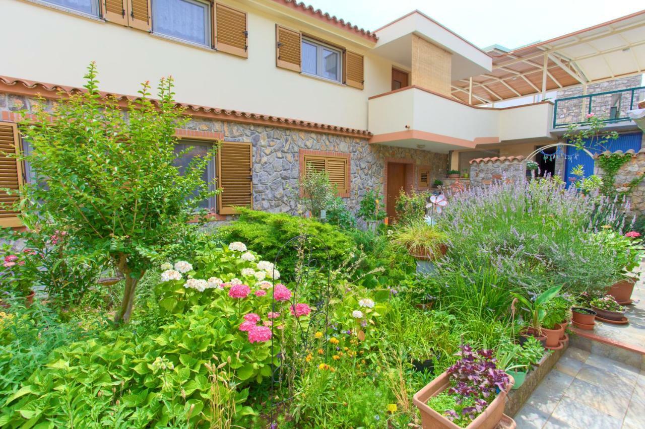 Apartments Rita Lovran Exterior foto